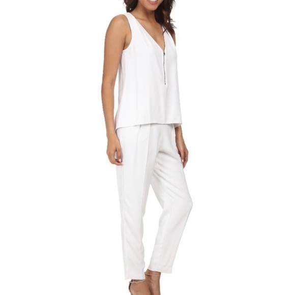 Trina Turk Banning White Crepe Jumpsuit V Neck Zipper Sleeveless White Size 6 - Picture 1 of 12